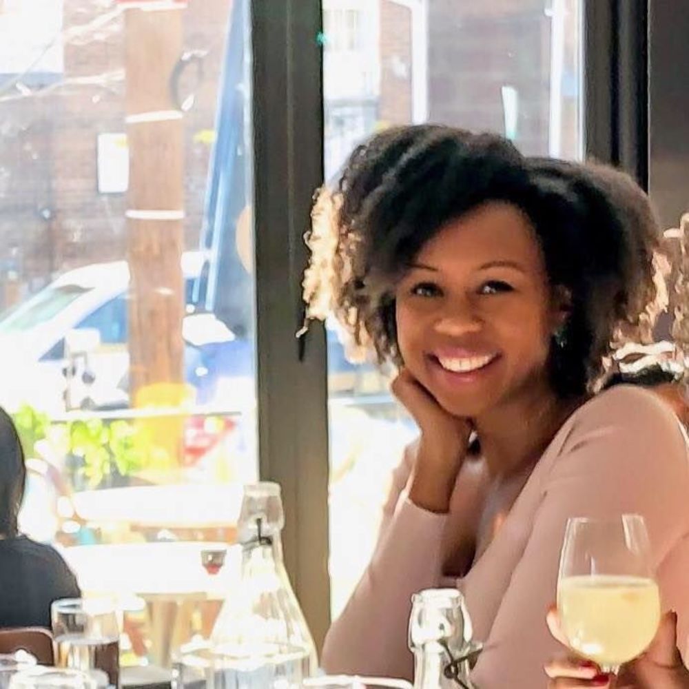 Meet your Posher, Latoya